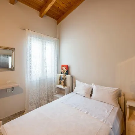 Kiko, The Coastline House