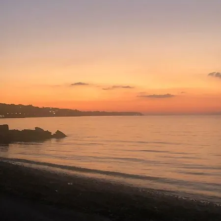 בית נופש Kiko, The Coastline House